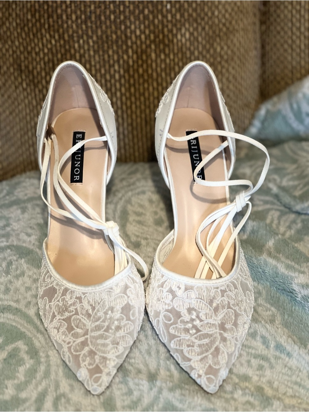 ERIJUNOR Women's White Lace Pointed-Toe Ankle Tie Heels
